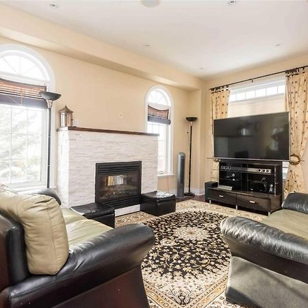 Jazzy Home Stay Mississauga Luaran gambar